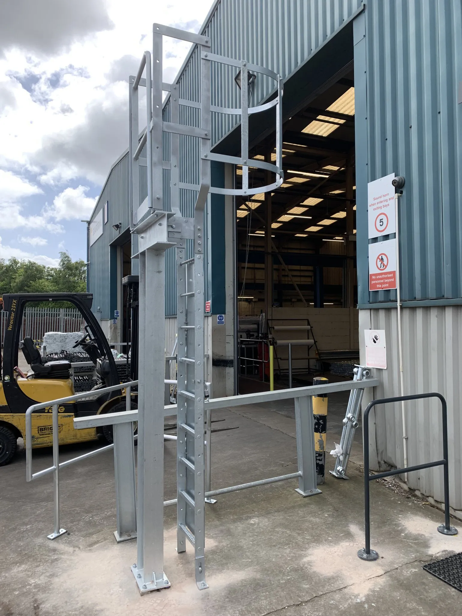 Steel fixed access ladders provide a robust, long-lasting solution for safe vertical access where regular inspection, maintenance or operational access is required. Designed for both internal and external environments, our steel ladder systems are suitable for permanent installations across industrial, commercial and infrastructure projects.
Manufactured from structural mild steel and finished with hot-dip galvanising, these ladders deliver excellent strength, durability and fire resistance, making them a dependable choice for demanding access applications.
As suppliers of both steel and GRP ladders, Barclay & Mathieson can support informed material selection based on your application and operational requirements.
Ladder Configurations
Our steel fixed access ladders are available in a wide range of configurations:
Caged or uncaged ladders
Heights up to 6 metres
Hooped safety cages with optional:
Half-height or full-height climb protection
Step-over arrangements to connect directly to walkways or platforms
Bolted splice construction to achieve the required overall height
Wall stays at maximum 1500mm centres for secure fixing
Systems can be supplied as kit components for on-site assembly or as a fully bolted ladder assembly, depending on project needs.