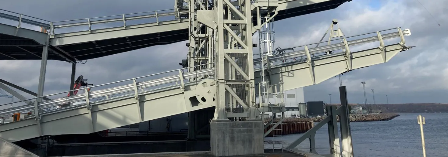 Technical Support & Specification
Our technical team can advise on ladder configuration, cage options and fixing details, helping ensure the correct solution is specified for your application.
Contact us by email or call us on 0114 254 3220.