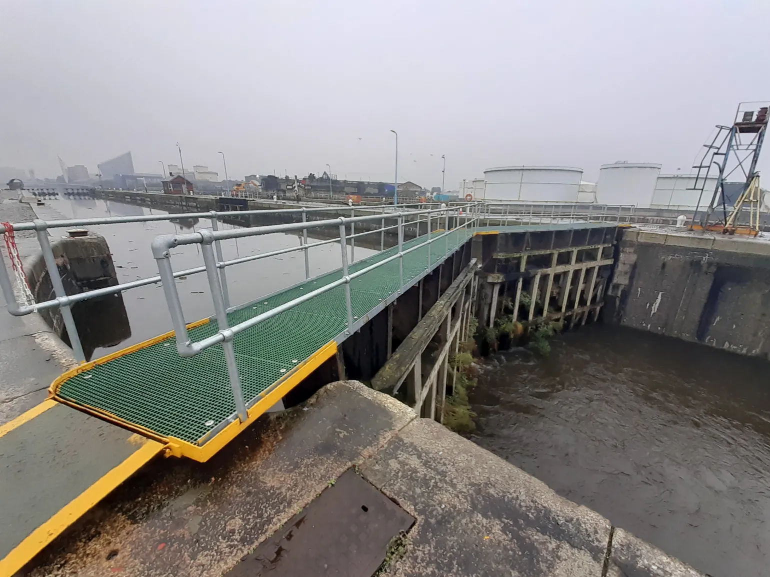 Handrails & Edge Protection

To support safe movement near open water, we supply GRP and steel handrail systems suitable for both permanent and temporary marine installations. These systems help define safe pedestrian routes while providing reliable 1100mm-high edge protection in high-risk areas.
